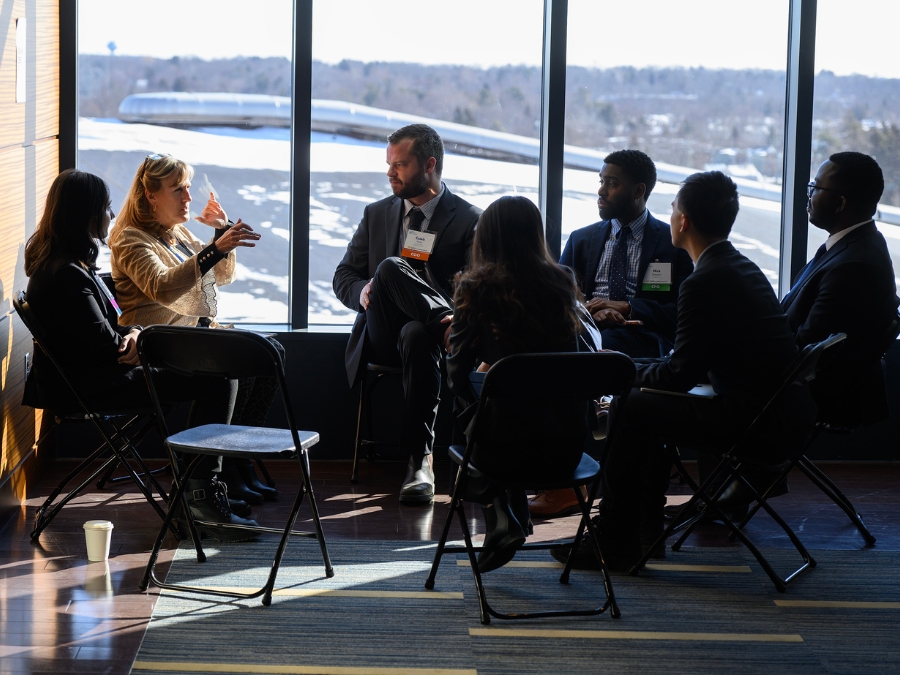 Elizabeth Trinh HBR Boring Meetings Blog Cover